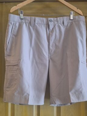 Callaway Golf Shorts Men Size 38 Gripping Waistband Polyester Pockets Khaki Tan